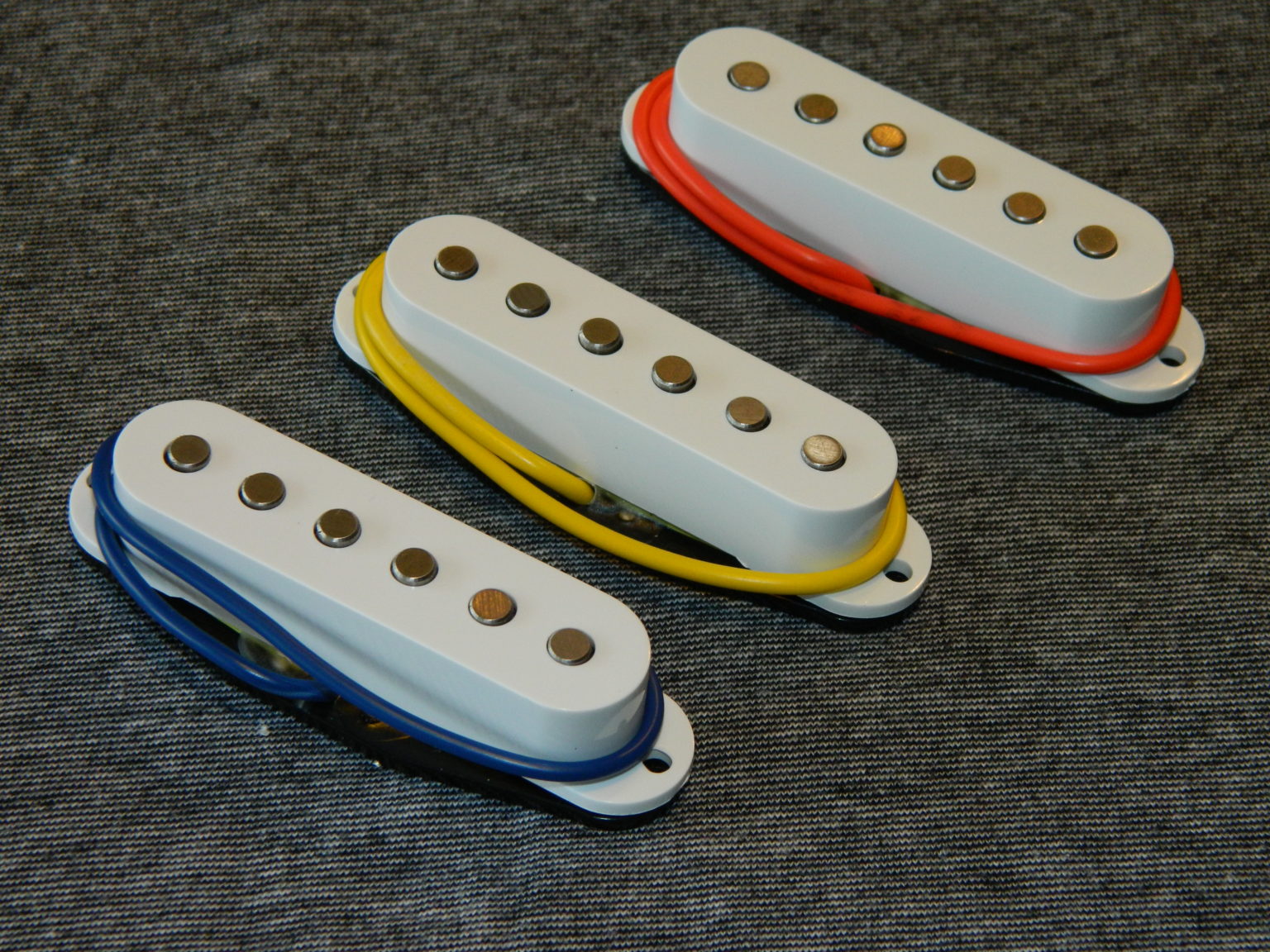 Vintage Strat pickups Silver By Ironstone