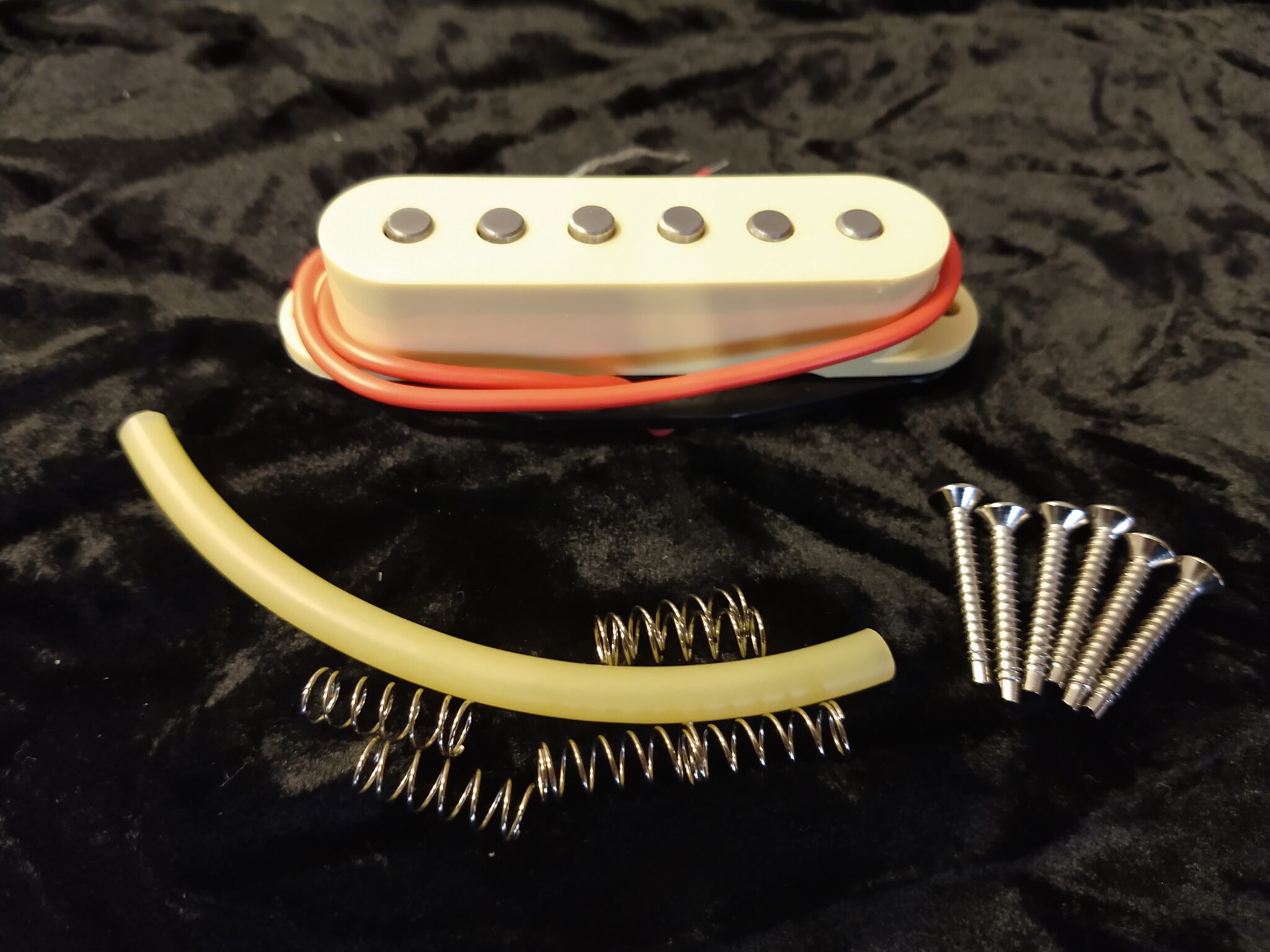 Vintage Strat pickups Platinum By Ironstone